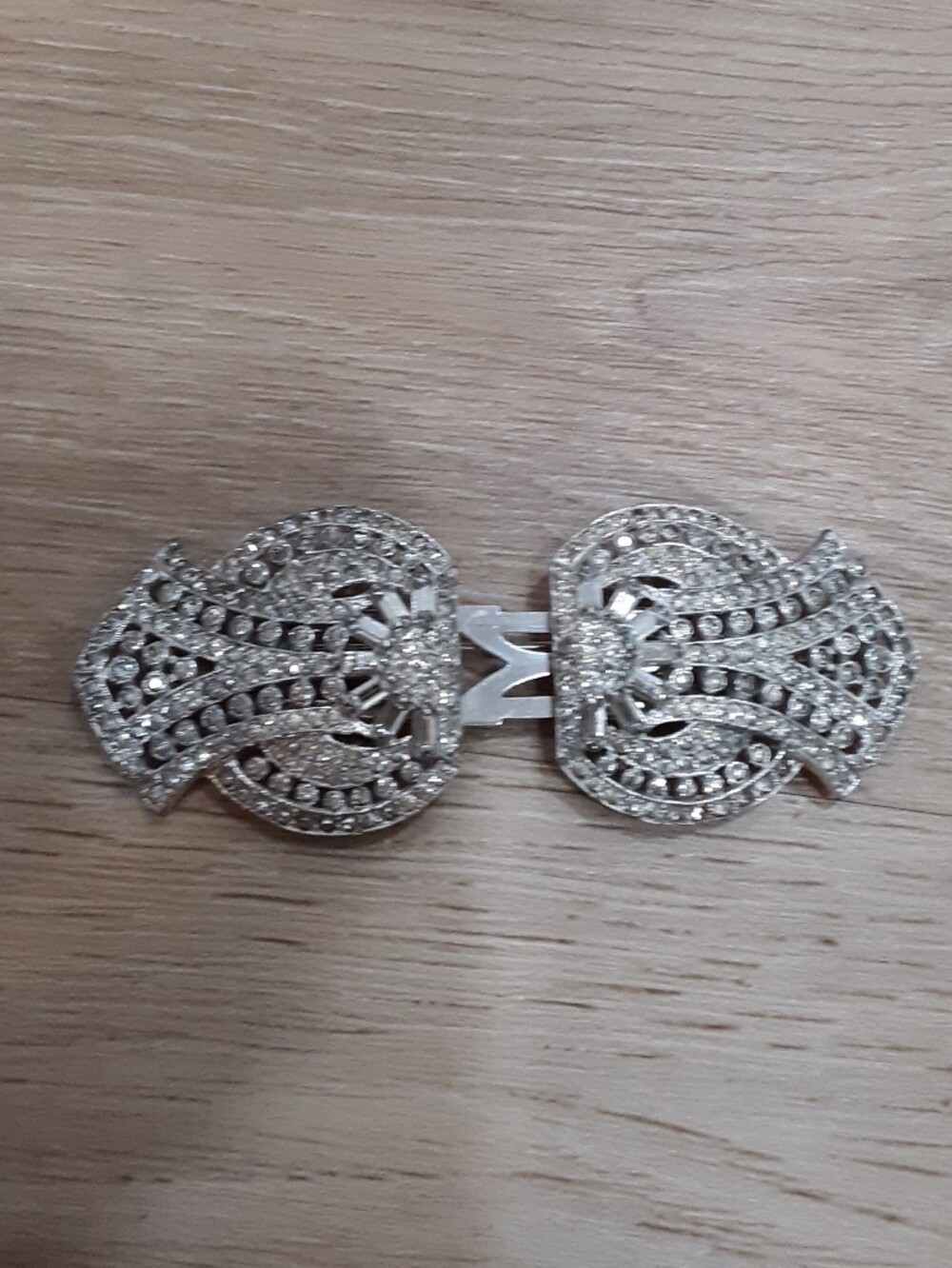 Vintage Rhinestone Brooch - Picture 3 of 8